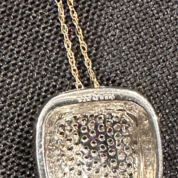 New 18k & Silver Diamond Cluster Pendant - Picture 5 of 12